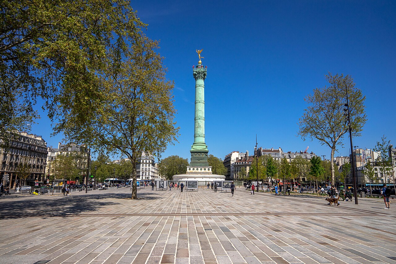 La place de la Bastille à Paris, point de départ du parcours syndical prévu le 24 octobre (photo d'archives, avril 2021)