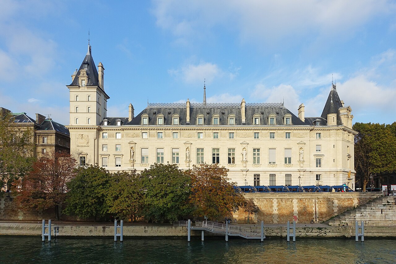 Façade sud du Palais de justice de Paris, photo d'archives de 2016
