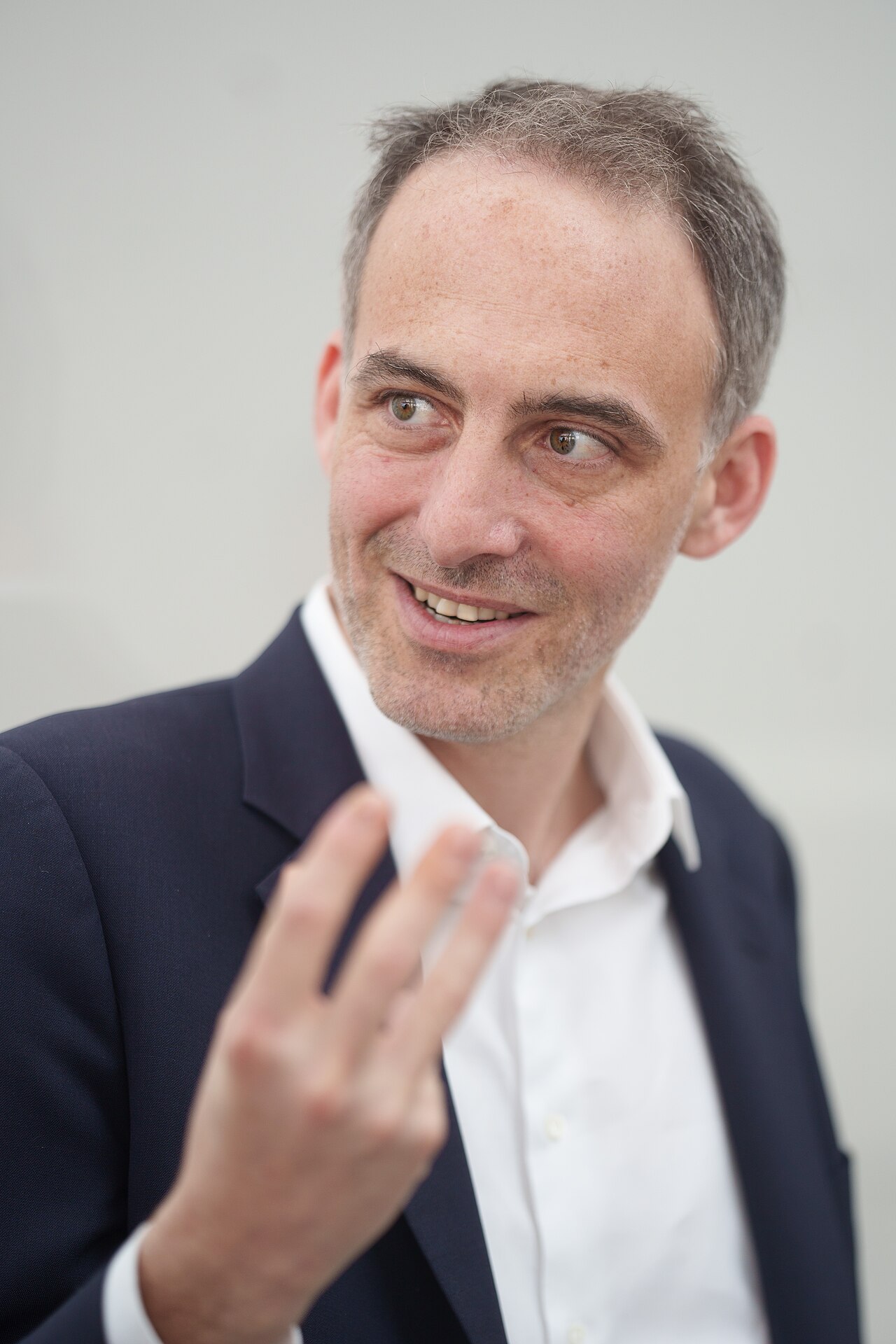 Raphaël Glucksmann au congrès du PSE en mars 2024 (photo d'archives)